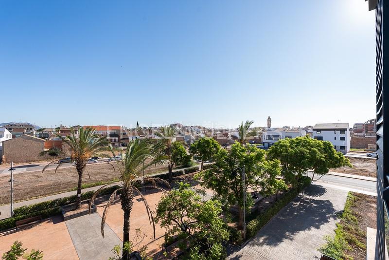 Foto fd74b82f-3d37-45c3-8353-3e1fb492e440. Rent apartment with heating parking in Museros