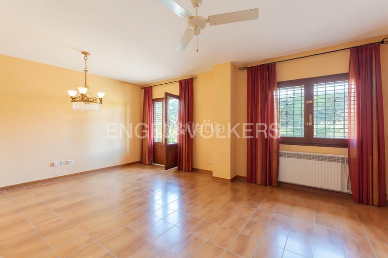 Foto 24f79d9d-95da-4407-afda-ac3eff70641e. Casa espléndido adosado en Viver