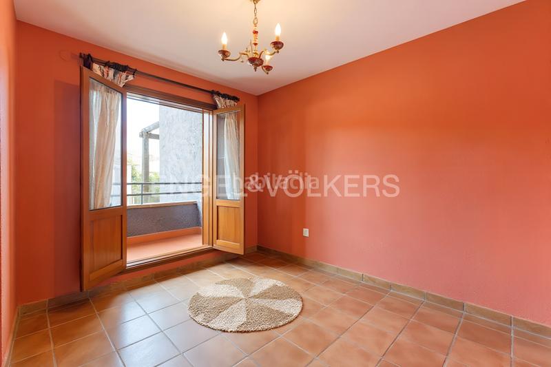 Foto 460002bf-4341-46c9-89cb-dcd4c17c4f8b. Casa espléndido adosado en Viver