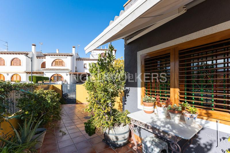 Foto 63acedba-2d3f-491b-a6fb-62eb60867705. Casa espléndido adosado en Viver