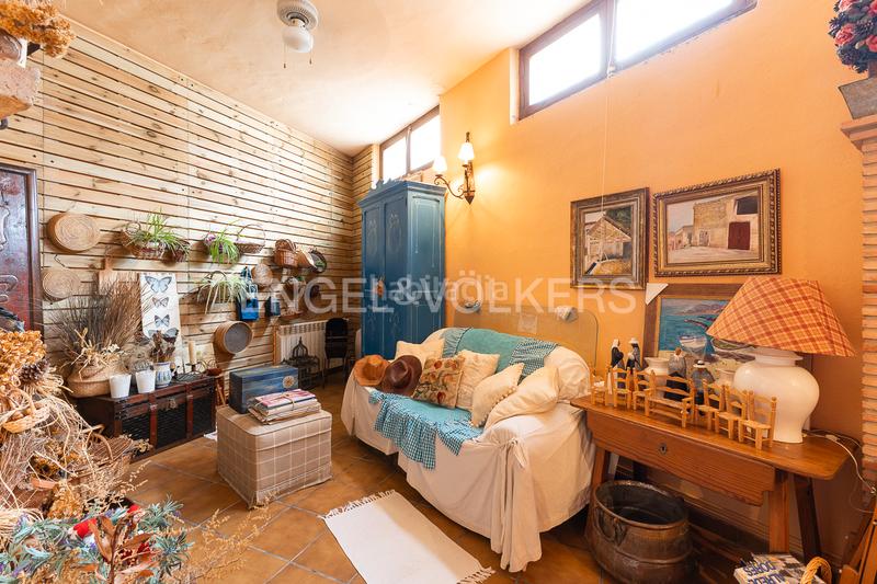 Foto 8f2e41ce-15b7-463f-8f12-f55e48d1a3cf. Casa espléndido adosado en Viver