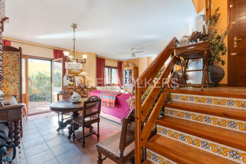 Foto a0486679-cd27-413a-9ffa-6dfb2d32ee6a. Casa espléndido adosado en Viver