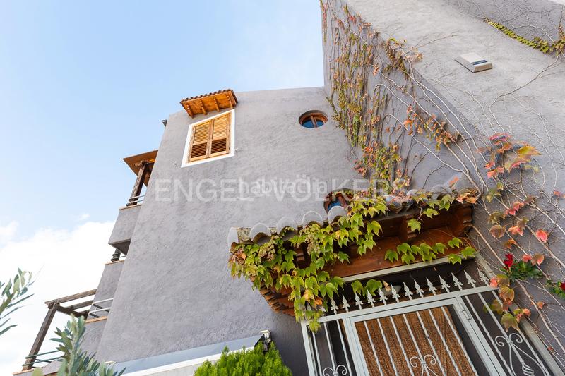 Foto aae67104-2ac8-44b1-8f47-fae4c47f90be. Casa espléndido adosado en Viver