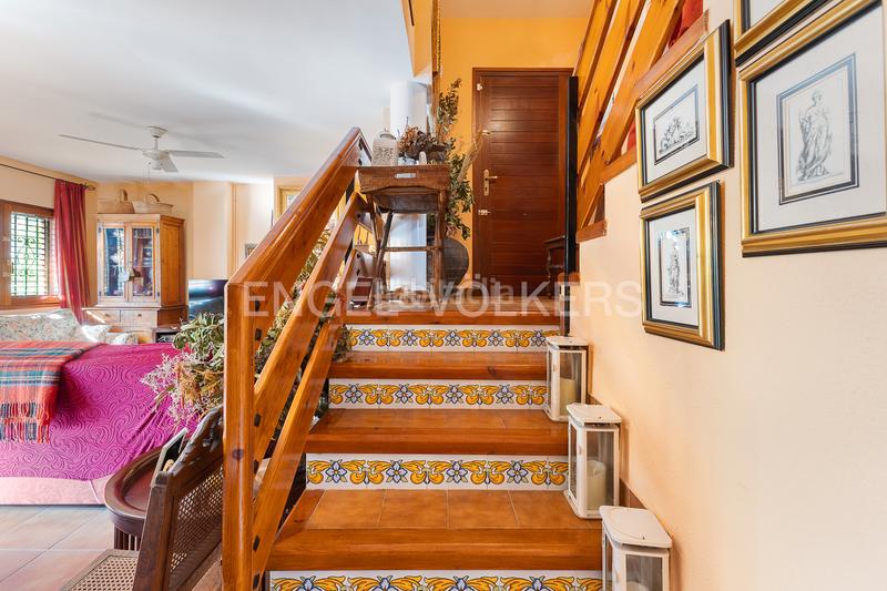 Foto bc40cb8d-a533-4633-96a5-0840e136948a. Casa espléndido adosado en Viver