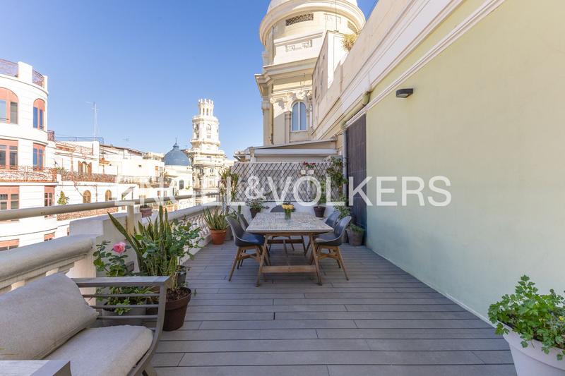 Foto f064ae66-3674-488b-8978-7ddb482d7191. Attique avec chauffage dans Sant Francesc Valencia