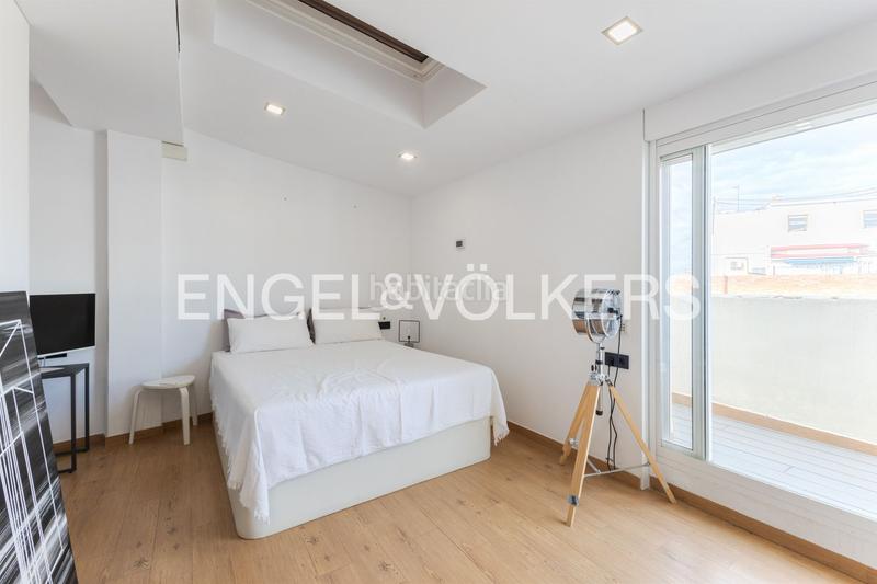 Foto f3cd7da5-5846-4903-aa1a-94a8283261c5. Attique avec chauffage dans Sant Francesc Valencia