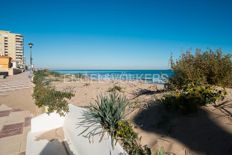 Foto c6a1ff85-4c7e-4009-888a-9ab2c3000c04. Casa con riscaldamento parcheggio in Mareny de Barraquetes Sueca