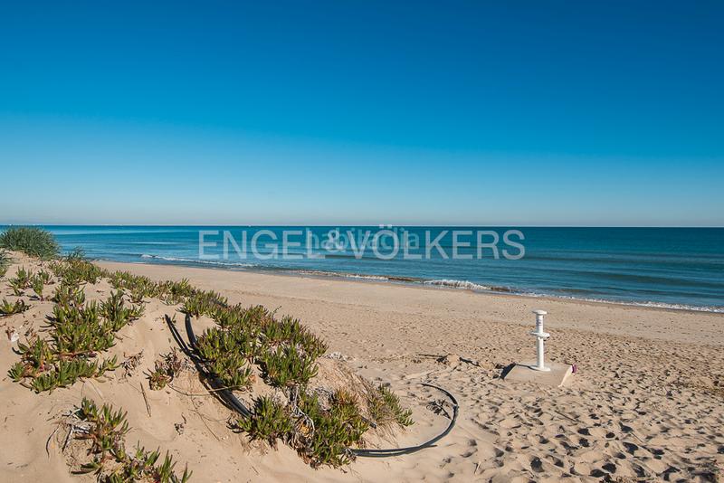 Foto ec915997-7441-4535-b090-f3f7a276c7d5. Casa con riscaldamento parcheggio in Mareny de Barraquetes Sueca