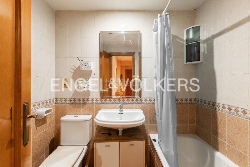 Foto 08970762-3ba5-4703-a2ea-6252fd037971. Apartament amb calefacció aparcament piscina a Costa Norte Vinaròs