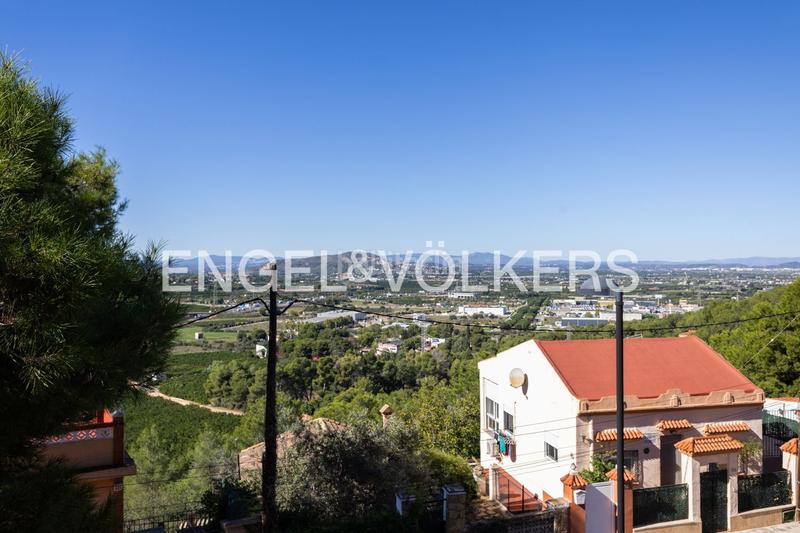 Foto 077580cc-0939-4800-ad35-8d3b0d6c9f54. Casa amb calefacció aparcament a El Vedat - Santa Apolonia Torrent