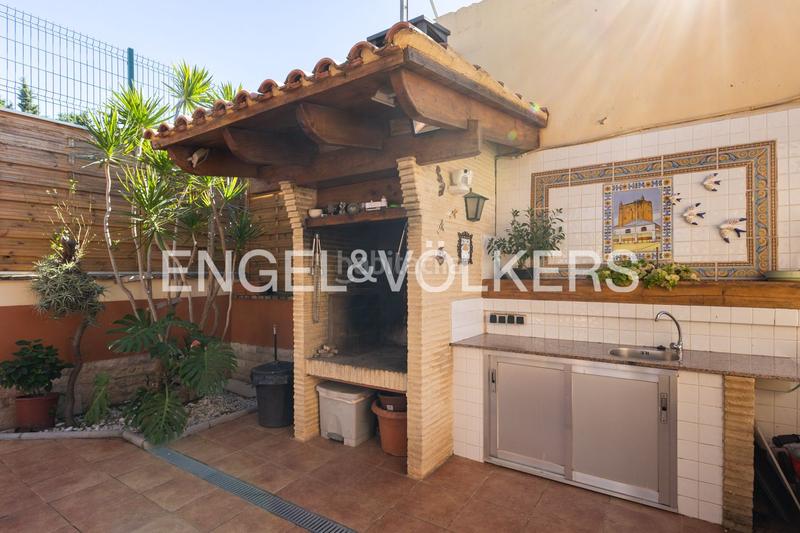 Foto 1b34f8ad-1e8c-420f-8b57-45e6d7edff30. Casa amb calefacció aparcament a El Vedat - Santa Apolonia Torrent