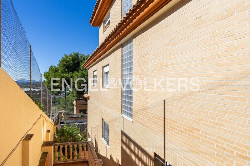 Foto 395276a4-48f8-4dda-9986-384f46bd9dca. Casa amb calefacció aparcament a El Vedat - Santa Apolonia Torrent