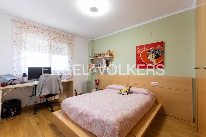 Foto 6be7d47e-7148-466d-b8d3-8771e9638ec2. Casa amb calefacció aparcament a El Vedat - Santa Apolonia Torrent