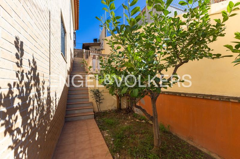 Foto 8c27c646-f2c7-4fd1-9c8c-f15f14e14e9f. Casa amb calefacció aparcament a El Vedat - Santa Apolonia Torrent