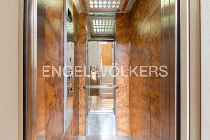 Foto 94a878d2-5eff-4fdc-bf05-2cce4a174e4c. Casa amb calefacció aparcament a El Vedat - Santa Apolonia Torrent