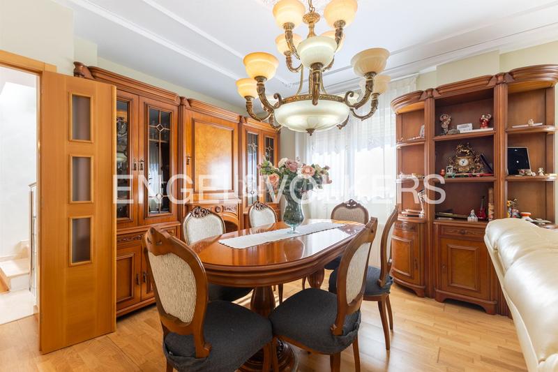 Foto a7cd6bfa-29c1-4b6f-b80c-3f658deac76b. Casa amb calefacció aparcament a El Vedat - Santa Apolonia Torrent