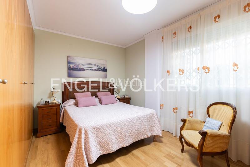 Foto f4aae7af-e413-48de-a60c-79027ad46f82. Casa amb calefacció aparcament a El Vedat - Santa Apolonia Torrent