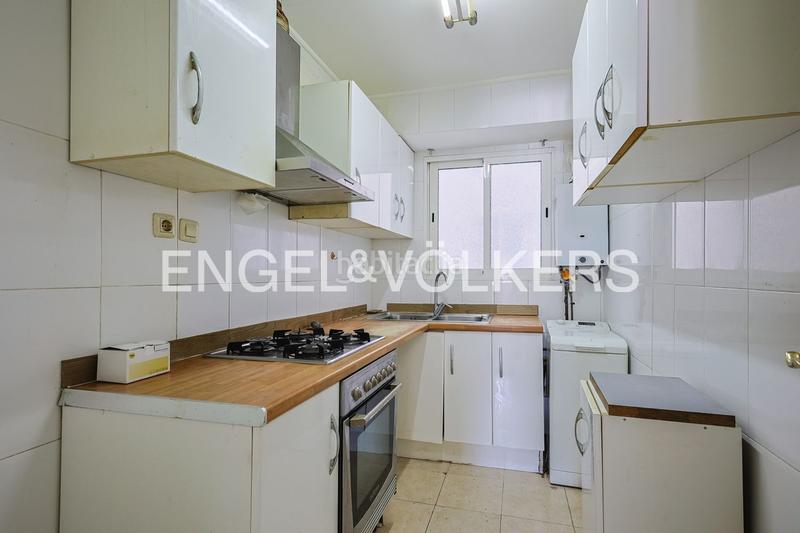 Foto 04007236-230a-4408-abea-27d7cb112044. Piccolo appartamento con riscaldamento in Mestalla Valencia