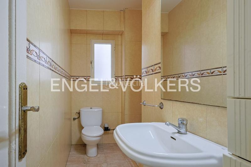 Foto 05f08f8a-00db-4706-8cc5-949a05fdd6a8. Piccolo appartamento con riscaldamento in Mestalla Valencia