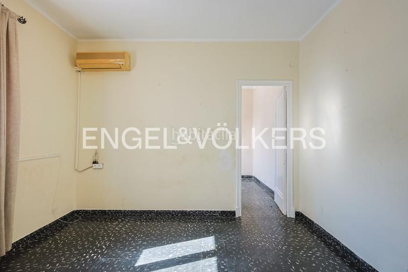 Foto e0f55d1b-c1dd-4aa9-8435-1d677dc854d6. Piccolo appartamento con riscaldamento in Mestalla Valencia