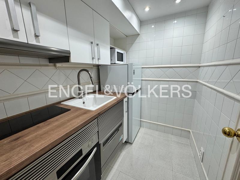 Foto 295680f0-0a8a-41ca-a5c5-7cd97478c438. Alquiler apartamento piso céntrico con parking en Valencia