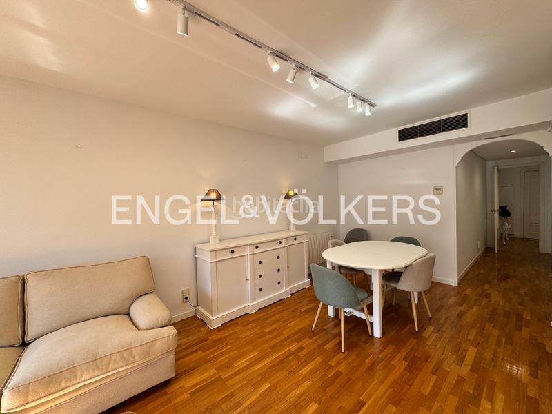 Foto 3430b4f5-3b4a-488a-8e4e-ef7dab420fe8. Lloguer apartament amb calefacció aparcament a Sant Francesc Valencia