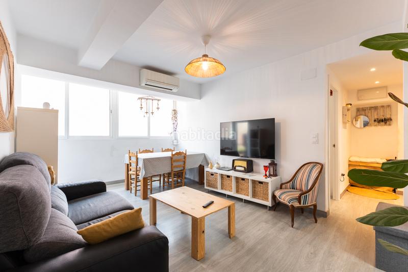 Foto 64ecde8c-9fc3-4e1e-8e48-b7d08fd49757. Apartamento luminoso piso reformado en hort del senabre en Valencia