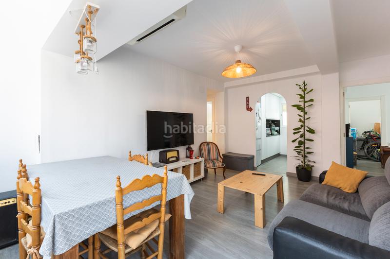 Foto 7376eb17-67df-4aae-9dab-b7e66a9a36f9. Apartamento luminoso piso reformado en hort del senabre en Valencia