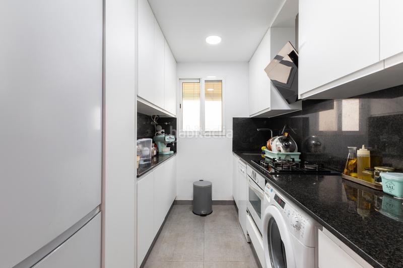 Foto f31b244a-2f5a-4058-80be-cd47e9fdd6da. Apartamento luminoso piso reformado en hort del senabre en Valencia