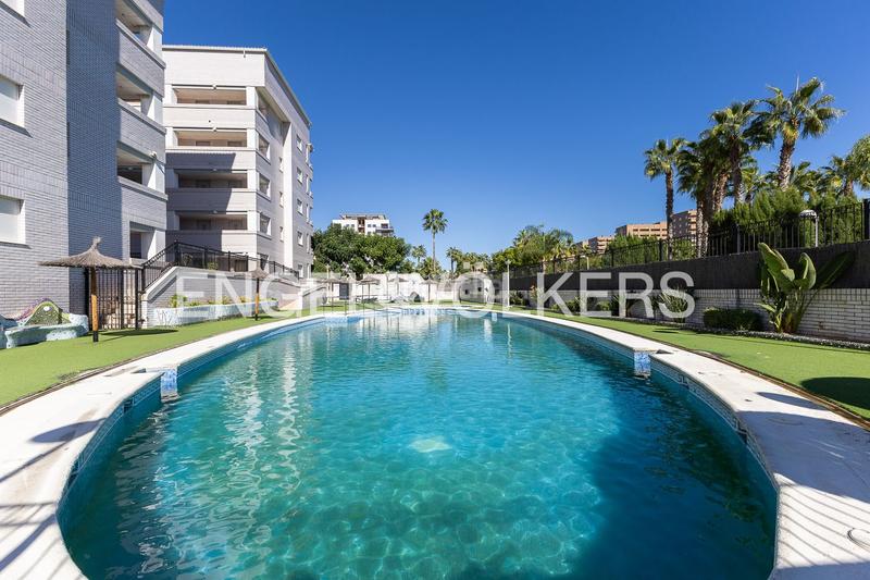 Foto f2e45050-4738-46ec-af05-4613542fb398. Appartement mit heizung parking pool in Marina Trebol - Neptuno Oropesa del Mar