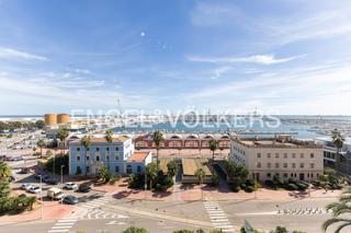 Appartement à El Grao. Amplio apartamento con encanto y vistas panorámicas en el corazó
