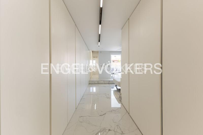 Foto fa46f445-8ec3-4979-b237-186e69d5f4f9. Affitto attico con riscaldamento in Russafa Valencia