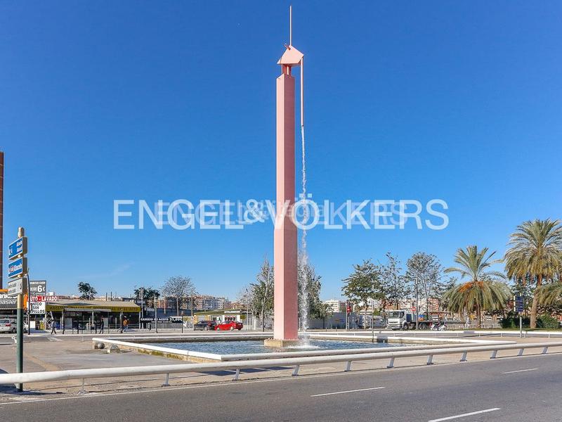Foto bcf90daf-a63c-47c4-ad2a-405cca756283. Lloguer àtic amb calefacció a Russafa Valencia