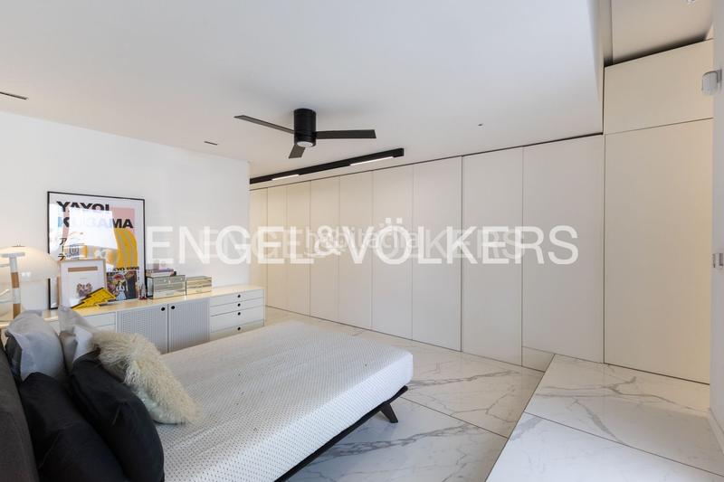 Foto b6eaab97-4238-4bdb-bd1b-818de350a139. Location attique avec chauffage dans Russafa Valencia