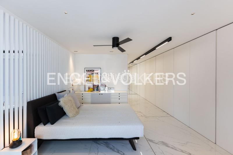 Foto f84be65c-1ff8-473f-9d0b-9eaf8fa77c30. Location attique avec chauffage dans Russafa Valencia