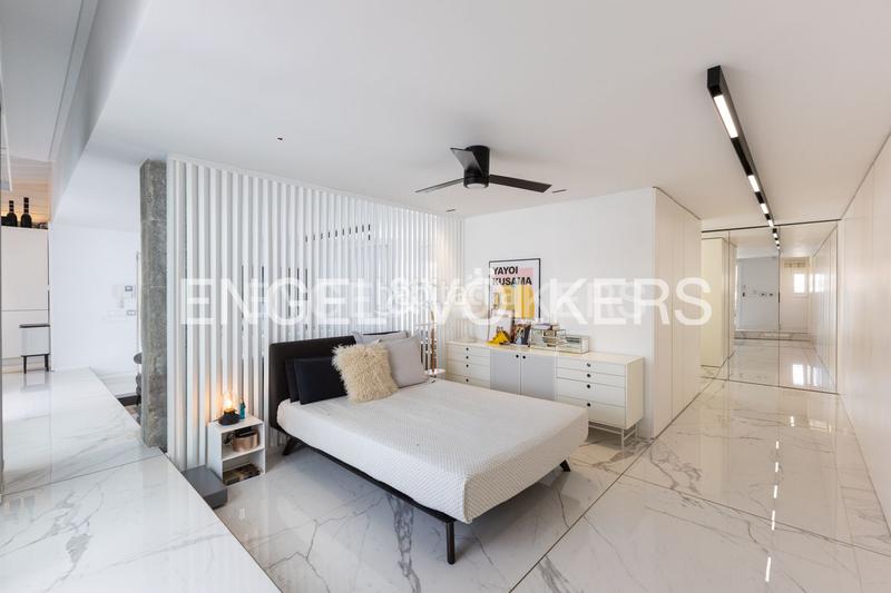 Foto 0a112e8f-e08c-4d42-8d93-a9c6da3cdbd8. Rent penthouse with heating in Russafa Valencia