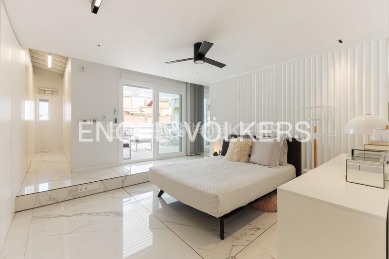 Foto 212a3bd0-aaea-4fab-9cb8-0d77e8fa56e4. Rent penthouse with heating in Russafa Valencia