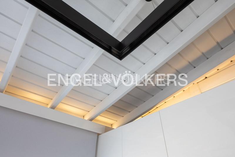 Foto c6d5a0b1-93b7-4cdb-8367-40b8bc4eaf62. Rent penthouse with heating in Russafa Valencia