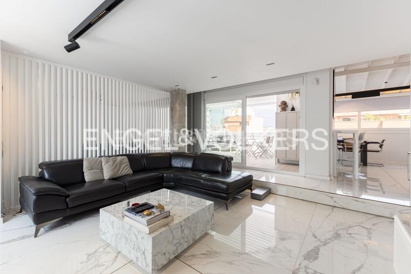 Foto e277ed0f-2c0f-4d34-8df3-d19963be5f82. Rent penthouse with heating in Russafa Valencia