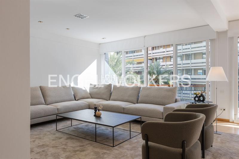 Foto 055a9ec5-1413-4f49-b4b2-34fd3cbfbe4e. Alquiler apartamento exclusiva vivienda con terraza en jaime roig en Valencia