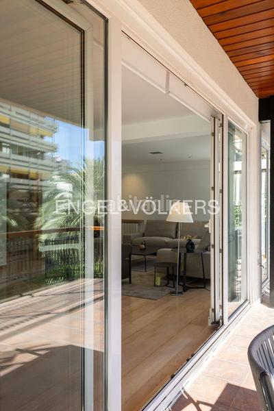 Foto 7c5885c4-858b-49a4-b11d-ef718c5c1ca9. Alquiler apartamento exclusiva vivienda con terraza en jaime roig en Valencia