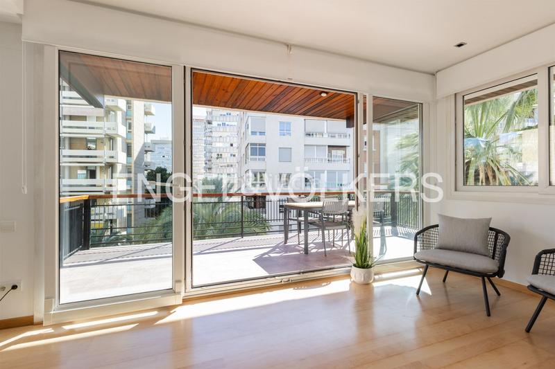 Foto a89ab9bd-4fc7-45f5-8da3-8bedcff7cc25. Alquiler apartamento exclusiva vivienda con terraza en jaime roig en Valencia