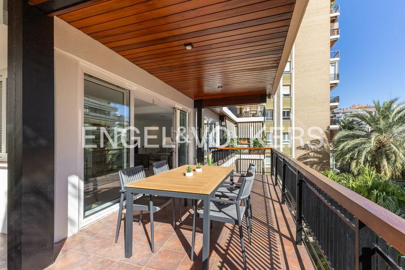 Foto 07d1102d-a071-4b0c-8ece-db0aa42a4e00. Lloguer apartament amb calefacció aparcament a Jaume Roig Valencia