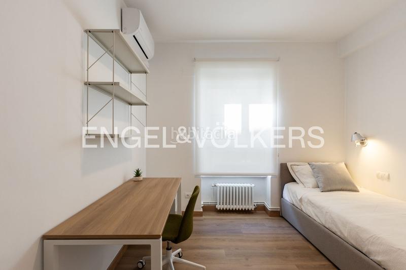 Foto d19ef084-ce2b-4910-ab40-c450735d5405. Lloguer apartament amb calefacció aparcament a Jaume Roig Valencia