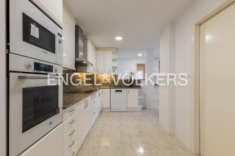 Foto 2382ed60-2836-423f-96b7-d30fdd8ffa27. Location appartement avec chauffage parking dans Jaume Roig Valencia