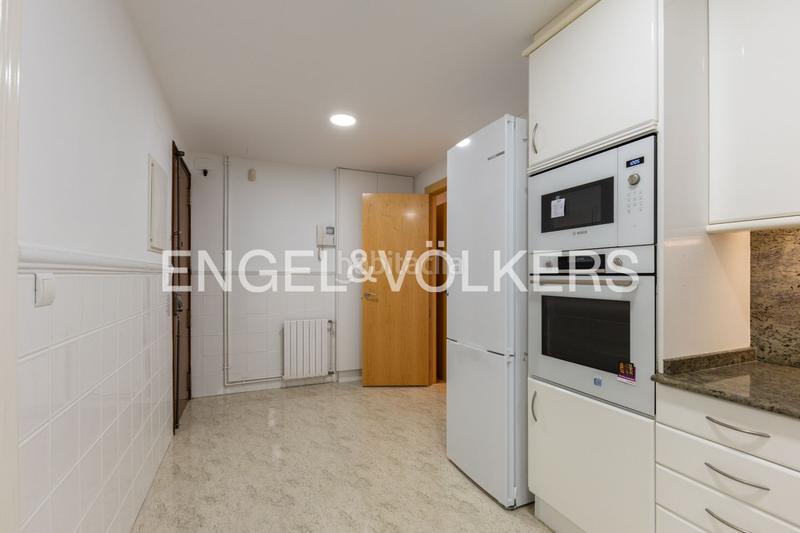 Foto 3abad03e-3623-4b24-9e7e-29c5369f5686. Miete appartement mit heizung parking in Jaume Roig Valencia