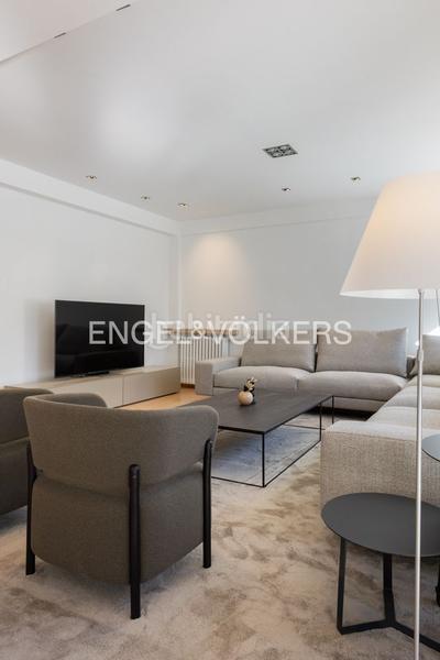 Foto 1547f4ba-2cea-4b23-b00c-0579d2906c60. Rent apartment with heating parking in Jaume Roig Valencia