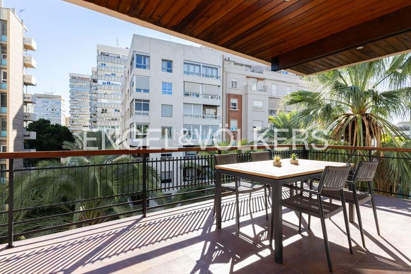 Foto 71caf2da-7c61-4576-b001-026cea394b4b. Rent apartment with heating parking in Jaume Roig Valencia