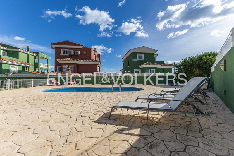 Foto 9549c1d9-9b5f-4ab7-a3e7-4b9c5594019c. Haus mit heizung parking pool in Las Atalayas-Urmi-Cerro Mar Peñíscola