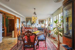 Appartement  Marques de dos aguas. Luminosa propiedad con garaje en la milla de oro